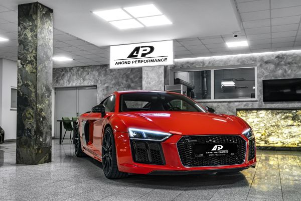 Audi R8