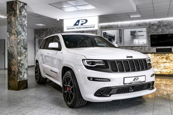 Jeep Grand Cherokee SRT