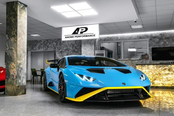 Lamborghini Huracan STO