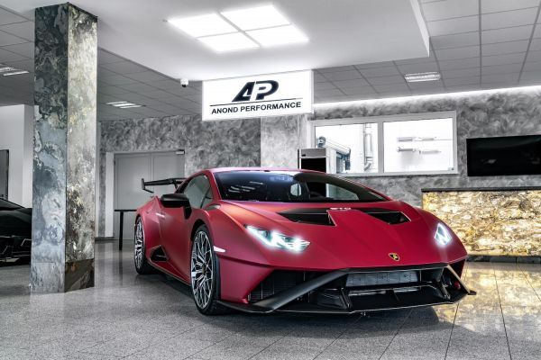 Lamborghini Huracan STO