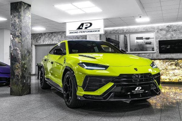 Lamborghini Urus Performante